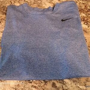 Nike Dry Fit T Shirt Size Small. New No Tags